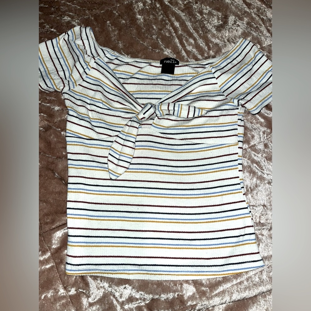 Rue 21 top